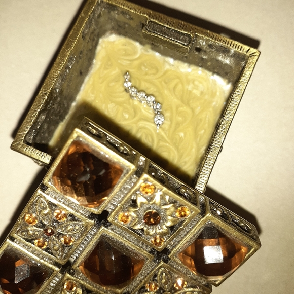 Steal 1700 Value DIAMOND DROP PENDENT Reg/$1780 - Picture 5 of 6